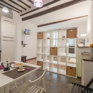 https://appartamento-ravecca-10-affitti-brevi-italia.hotelitalianriviera.com