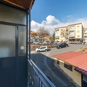 https://casa-la-scivola.catania-hotels.net