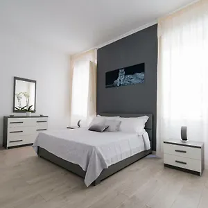 Spanish Steps 3 Bedrooms Cozy,elegant And Central Roma