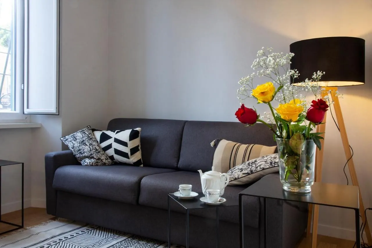Apartamento Palazzo Belli Roma 0*,  Italia